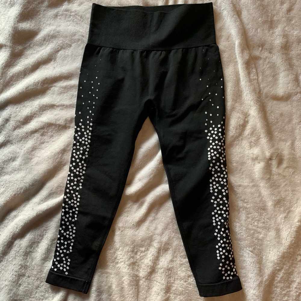 Renee Seamless Capri Tight Leggings